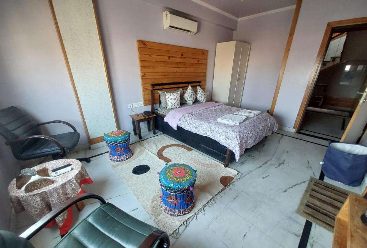 Jaipur The Lodge B&B Екстериор снимка